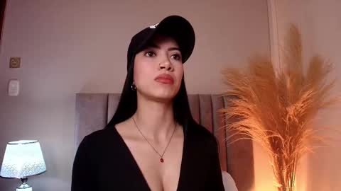 Abbie Joness online show from 6, 11, 2025