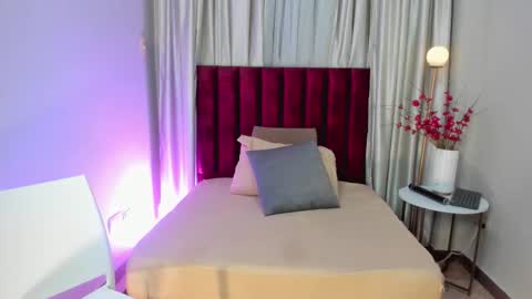 Abbie Joness online show from 27, 11, 2025