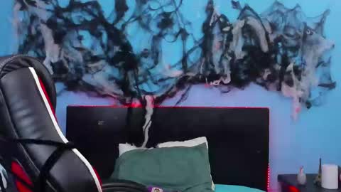 Abbigail Fuster  online show from 7, 12, 2024