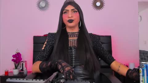 Abbigail Fuster  online show from 20, 2, 2025