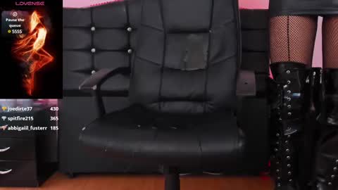 Abbigail Fuster  online show from 10, 3, 2025