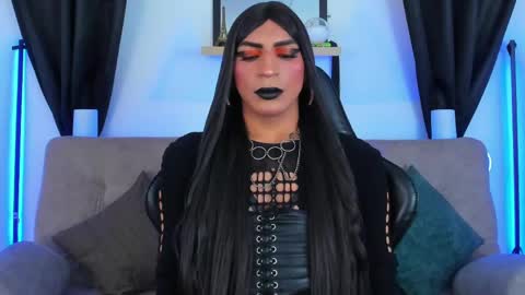 Abbigail Fuster  online show from 4, 5, 2026