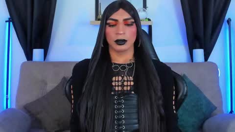 Abbigail Fuster  online show from 7, 5, 2026