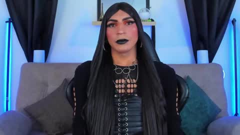 Abbigail Fuster  online show from 15, 5, 2026