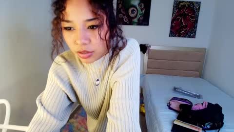 Snapshot of abby_dove1 chatting on 19, 1, 2025 Lucia online show from 19, 1, 2025