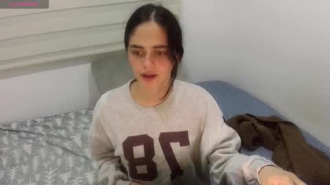 Snapshot of abby_jensen chatting on 25, 9, 2025 abby jense online show from 25, 9, 2025