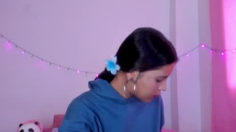 Snapshot of abby_rousee chatting on 6, 10, 2025 abby_rousee online show from 6, 10, 2025