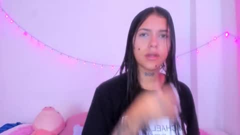 Snapshot of abby_rousee chatting on 13, 10, 2025 abby_rousee online show from 13, 10, 2025