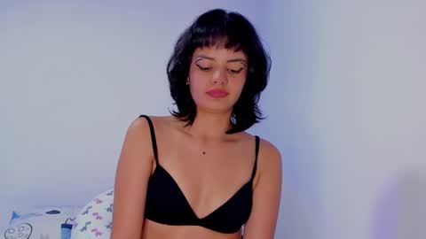 Snapshot of abby_saenz01 chatting on 14, 12, 2024 Abby Saenz online show from 14, 12, 2024