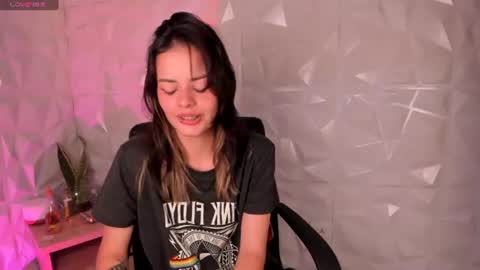 Abby Saenz online show from 19, 6, 2026