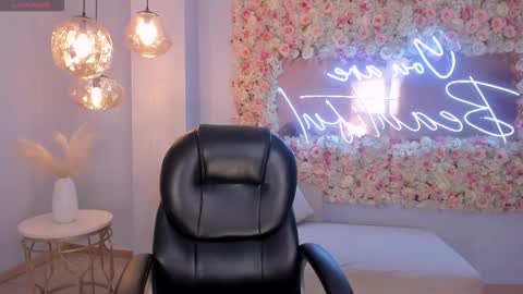 Snapshot of abbydalton chatting on 7, 10, 2025 Abby Dalton online show from 7, 10, 2025