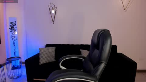 Snapshot of abbydalton chatting on 19, 12, 2025 Abby Dalton online show from 19, 12, 2025