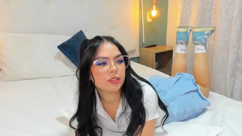 Abby Dixon  online show from 3, 12, 2024
