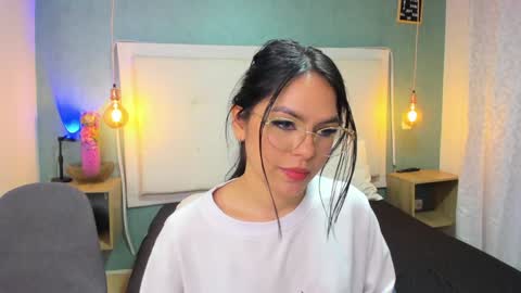 Abby Dixon  online show from 4, 12, 2024