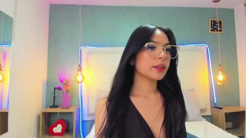 Abby Dixon  online show from 13, 12, 2024