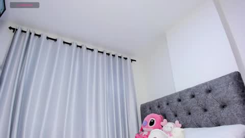 Snapshot of abbyfoxx_ chatting on 27, 5, 2026 Abby online show from 27, 5, 2026