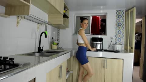 Snapshot of abbyhowlland chatting on 13, 9, 2025 sara online show from 13, 9, 2025