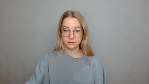 Abby Lovense is active online show from 31, 1, 2025