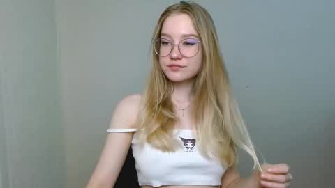 Snapshot of abbymoore__ chatting on 9, 3, 2026 Abby Lovense is active online show from 9, 3, 2026