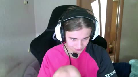 Snapshot of abbysal_blade chatting on 8, 10, 2025 abbysal_blade online show from 8, 10, 2025