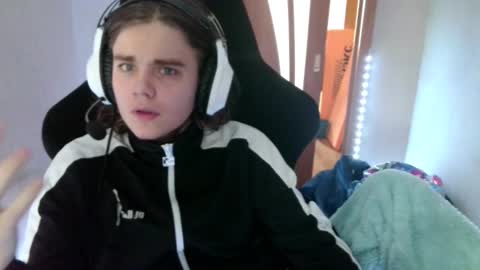 Snapshot of abbysal_blade chatting on 22, 10, 2025 abbysal_blade online show from 22, 10, 2025