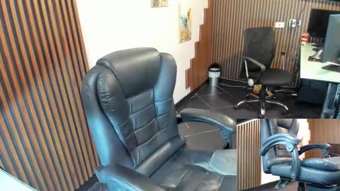 Abby Stones online show from 26, 11, 2025