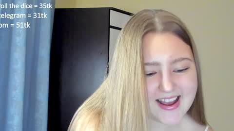 Snapshot of abbywyte chatting on 12, 1, 2025 Abby Stream at Sat Sun Mon Fri online show from 12, 1, 2025