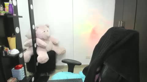 Snapshot of abbyxlee chatting on 8, 12, 2024     online show from 8, 12, 2024