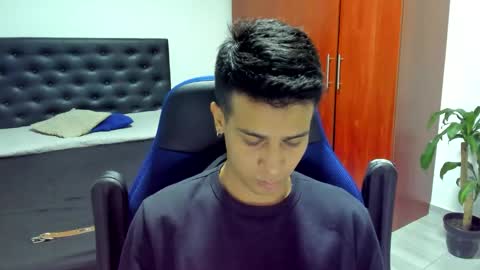 Snapshot of abelasburgo chatting on 23, 10, 2025 Independence model AbelAsburgo online show from 23, 10, 2025