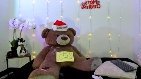  Abella and Kendra  online show from 3, 12, 2024