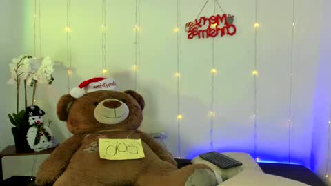 Abella and Kendra  online show from 13, 12, 2024
