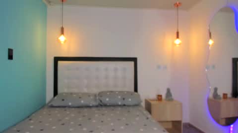  Abella and Kendra  online show from 11, 9, 2025