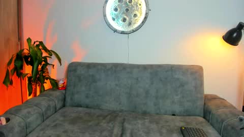  Abella and Kendra  online show from 17, 5, 2026