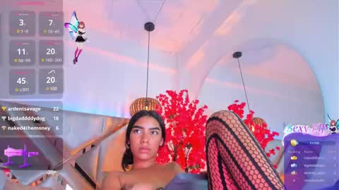 Snapshot of abelladgr chatting on 10, 3, 2025 abelladgr online show from 10, 3, 2025