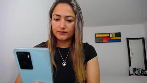 ximena online show from 25, 1, 2025