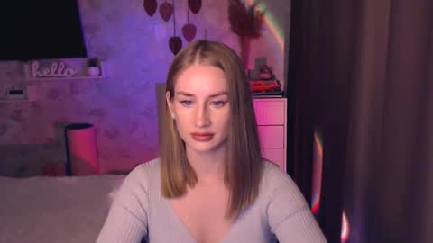 Snapshot of abigail_flex chatting on 23, 10, 2025 Anna online show from 23, 10, 2025