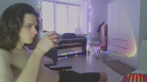 hi  cum in pvt noi extra tip online show from 24, 1, 2025