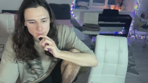 hi  cum in pvt noi extra tip online show from 9, 2, 2026