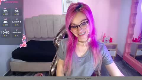 abril_ch_ online show from 15, 10, 2025