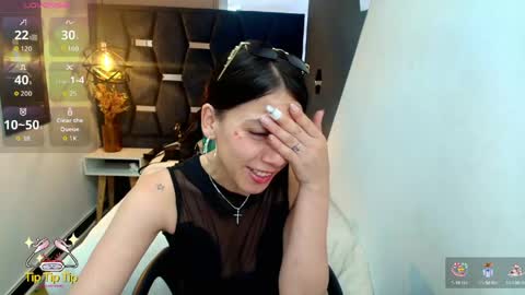 Abril Fox online show from 6, 5, 2026