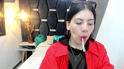 Abril Fox online show from 19, 5, 2026