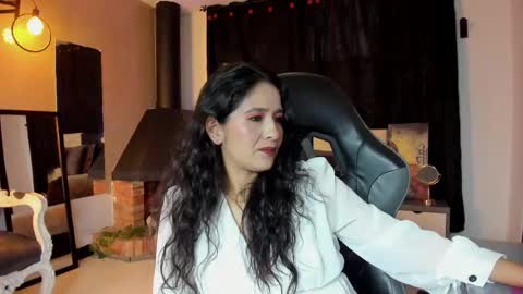 Snapshot of abril_riios chatting on 7, 5, 2026 Abril online show from 7, 5, 2026