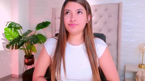 Snapshot of abrill_cute chatting on 20, 9, 2025 abrill_cute online show from 20, 9, 2025