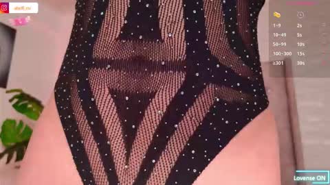 Snapshot of abrill_cute chatting on 25, 10, 2025 abrill_cute online show from 25, 10, 2025