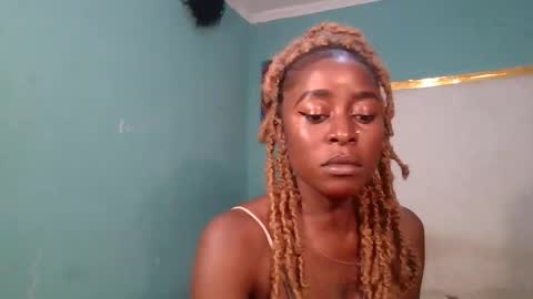 Snapshot of acadiah chatting on 22, 10, 2025 Cadih online show from 22, 10, 2025