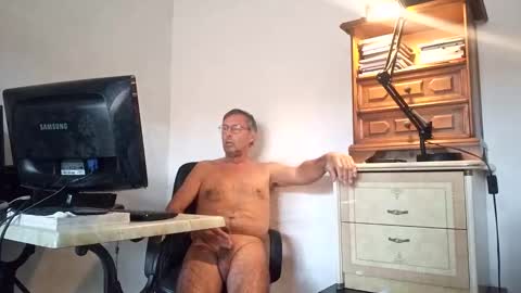 Snapshot of actifboy06 chatting on 1, 1, 2025 actifboy06 online show from 1, 1, 2025