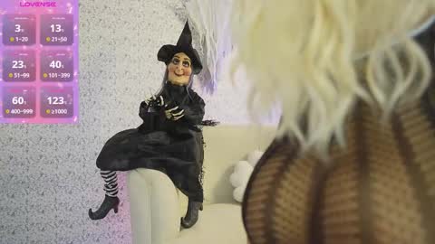 Ada Blue online show from 17, 10, 2025