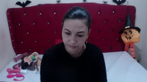 Snapshot of adafawx chatting on 24, 10, 2025 Ada online show from 24, 10, 2025