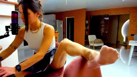 Ada   online show from 11, 3, 2025