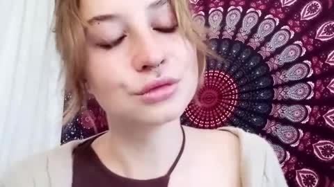 Snapshot of adalyndirty chatting on 7, 10, 2025 Adalyn online show from 7, 10, 2025